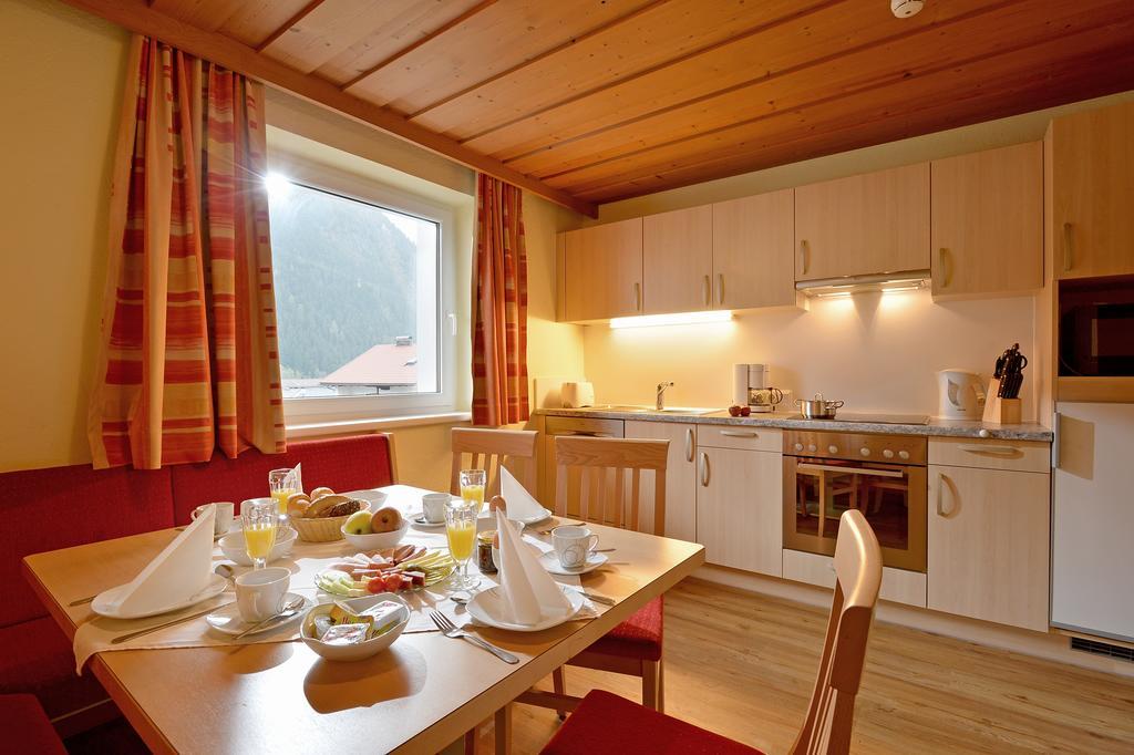 Hotel Scheulinghof Mayrhofen Habitación foto